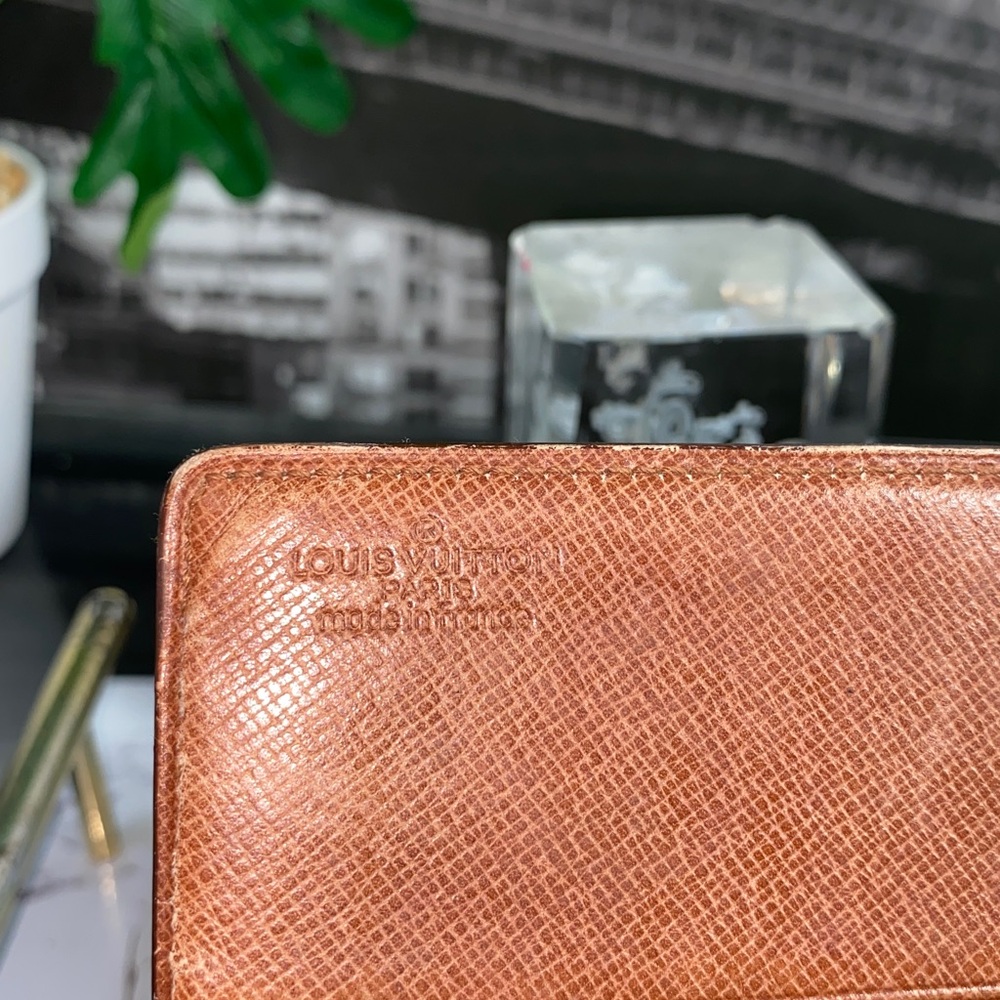Authentic Louis Vuitton Monogram Checkbook/Phone Long Continental Wallet - Picture 11 of 17